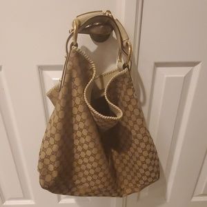Used Gucci handbag